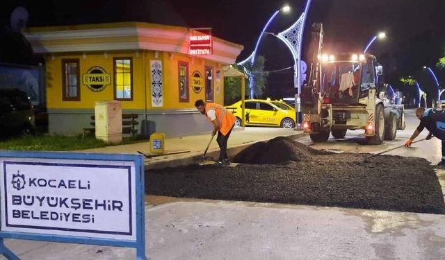 Kocaeli'de Turan Güneş Caddesi'ne gece bakımı