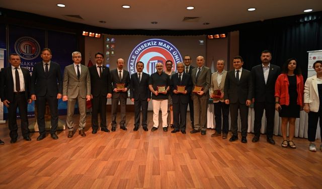 "Çanakkale İli Vakıf Eserleri, Camii ve Camii Hazireleri Sempozyumu" düzenlendi