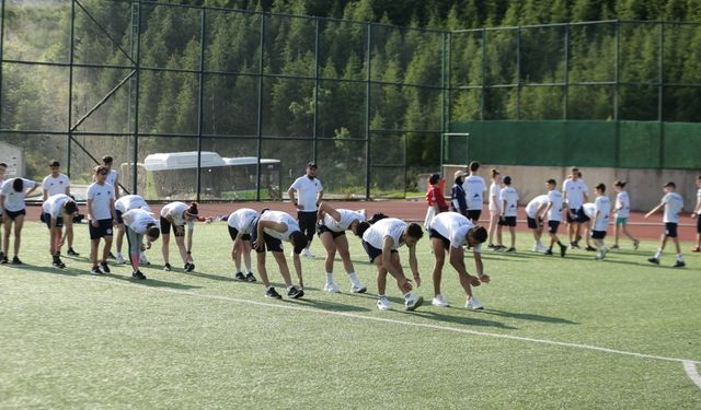 Kısa kulvar sürat pateninde hedef olimpiyatlara takım halinde katılmak