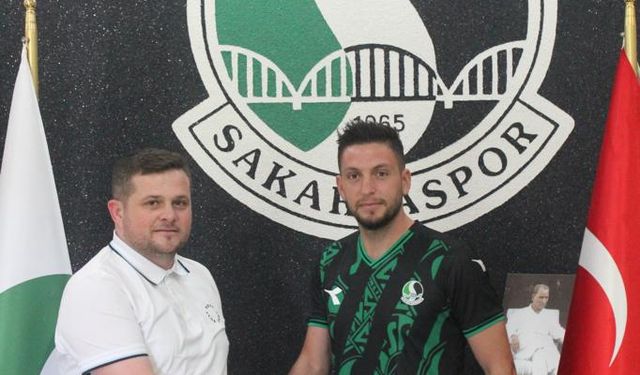 Sakaryaspor, Bülent Cevahir'i renklerine bağladı