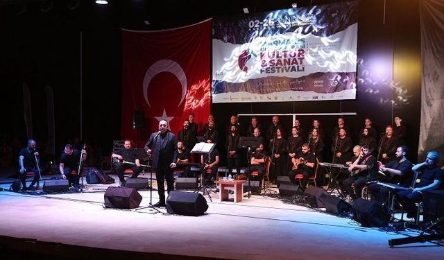 Antakya Medeniyetler Korosu Marmaris'i salladı