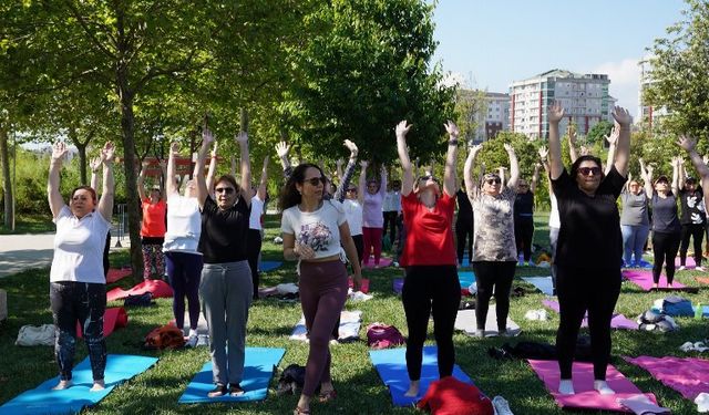 Beylikdüzü'nde ücretsiz yoga eğitimi