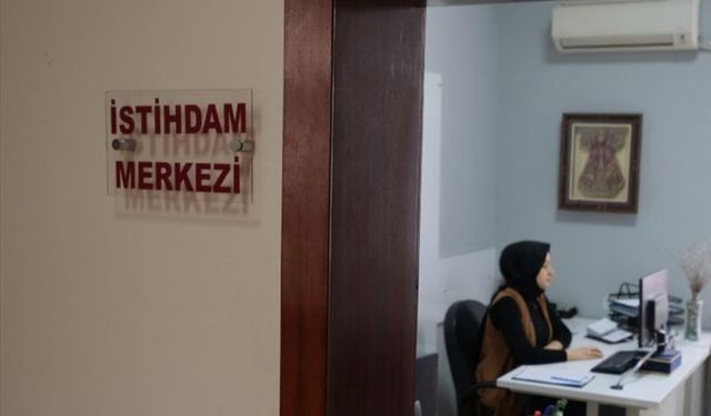 İnegöl Belediyesi’nin istihdama katkısı sürüyor