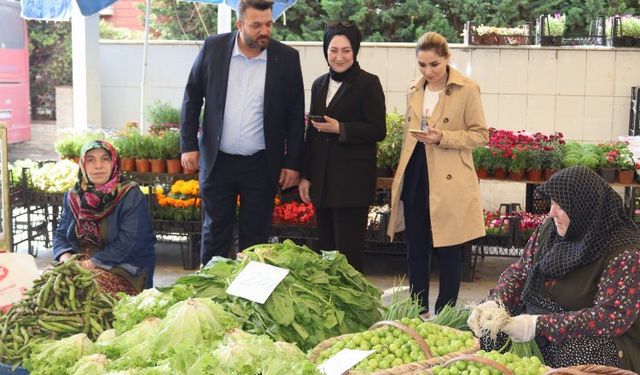 İzmit Belediyesi'den pazar esnafına ziyaret