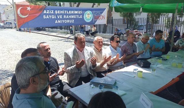 Manisa Akhisar'da şehitlere anma