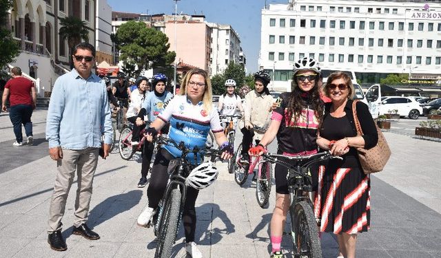 Manisa'da pedallar 'çevre'ye çevrildi