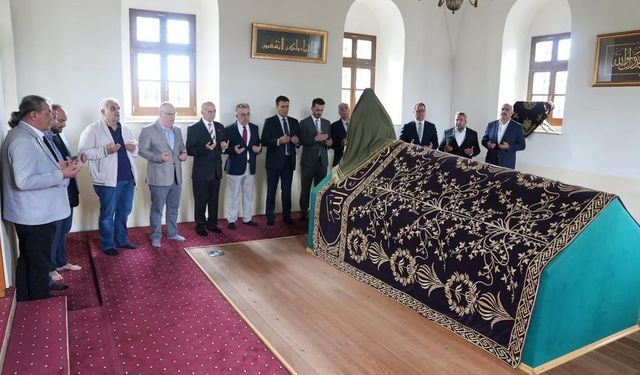 Osmangazi Belediyesinden Padişah Kabrine Ziyaret