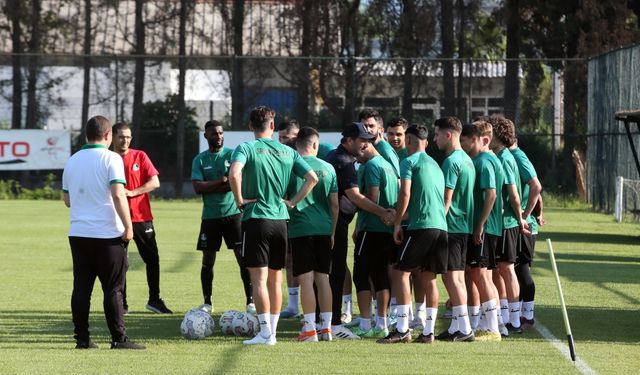 Sakaryaspor, yeni sezon için ilk antrenmanını yaptı