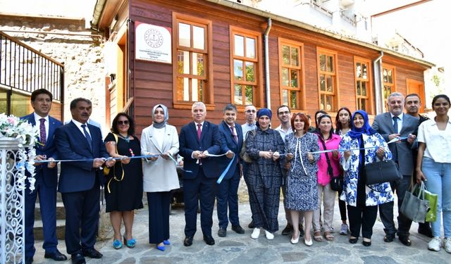 Tekirdağ'da çölyak hastaları için glütensiz ürünlerin satılacağı fırın açıldı