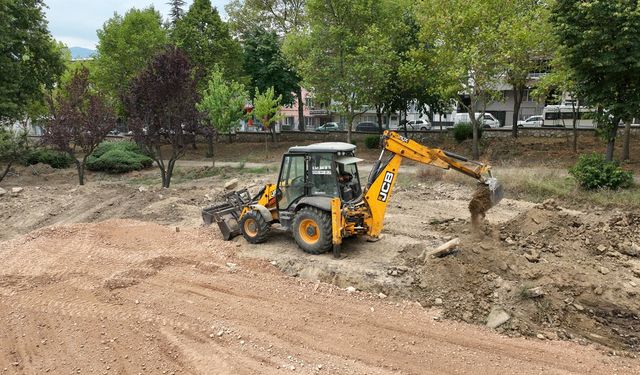 Bursa'da Teoman Özalp Parkı Yenileniyor