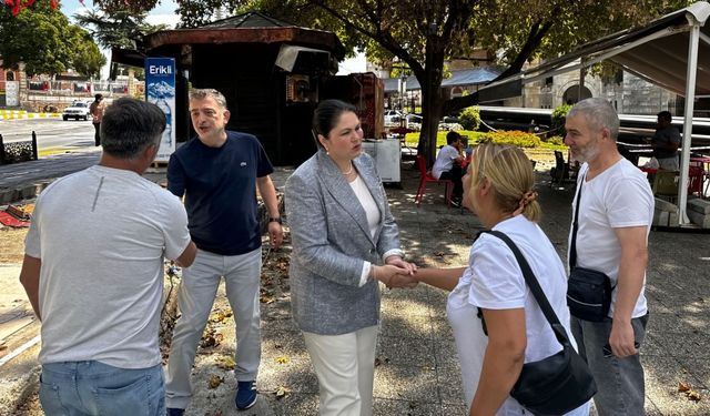 AK Parti Edirne İl Başkanı İba, yangında iş yeri zarar gören esnafı ziyaret etti