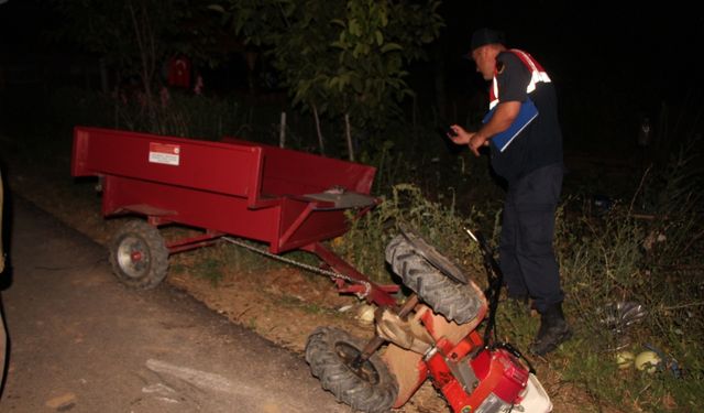 Bilecik'te çapa motoru ile otomobilin çarpıştığı kazada 2 kişi yaralandı