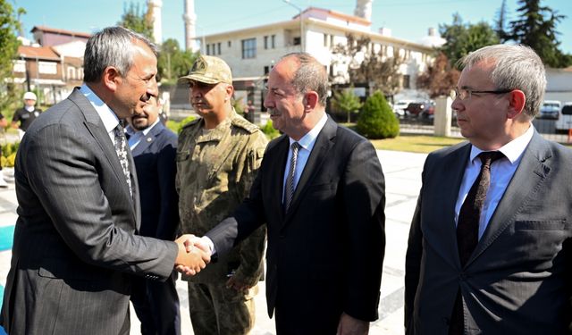 Edirne Valisi Yunus Sezer, görevine başladı