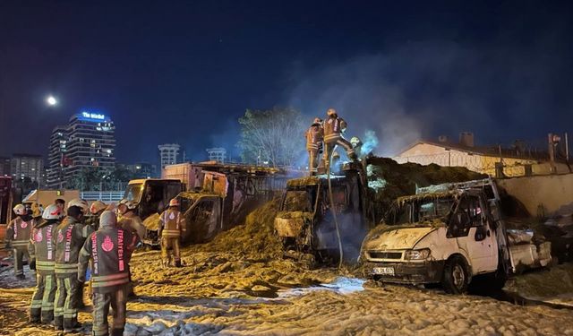 Veliefendi Hipodromu önünde park halindeki araçlarda çıkan yangın söndürüldü