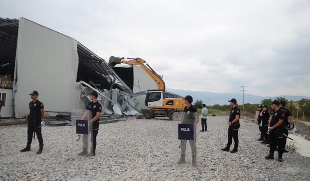 Osmangazi'de Kaçaklar yıkılıyor tarım kazanıyor