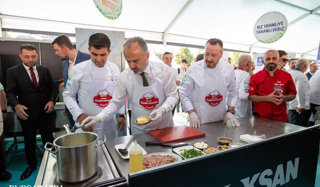 Bursa'da 'En Lezzetli' Festival Büyük İlgi Görüyor