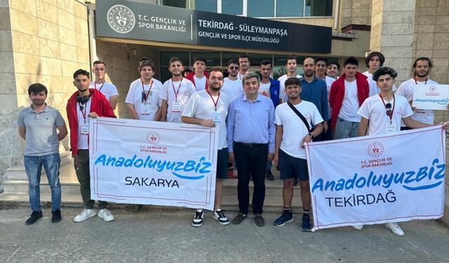 "Anadoluyuz Biz" Projesi kapsamında Sakaryalı gençler Tekirdağ'ı gezdi