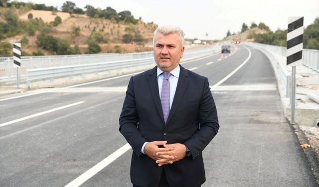 Balıkesir-Dursunbey kara yolundaki Naipler Viyadüğü trafiğe açıldı