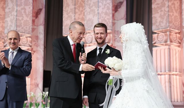 Cumhurbaşkanı Erdoğan yeğeninin nikah merasimine katıldı