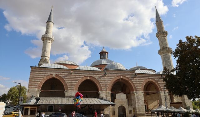 Edirne'de tarihi cami minaresindeki paratonerin bakır borusu çalındı