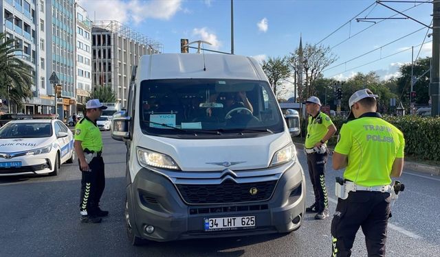 İstanbul'da okul servisleri denetlendi