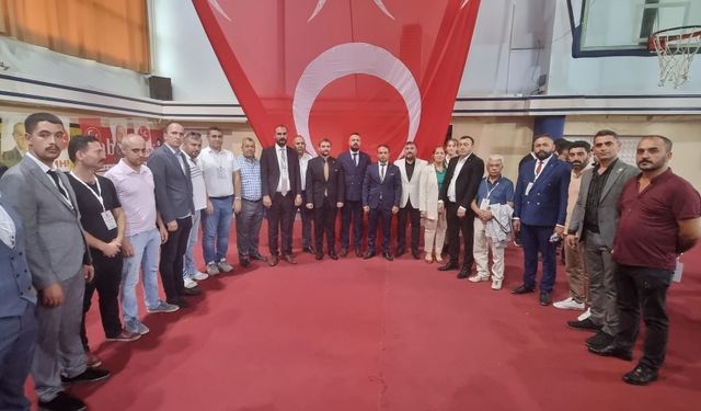 MHP Tekirdağ İl Başkanlığına Süleyman Fethi Şirin yeniden seçildi