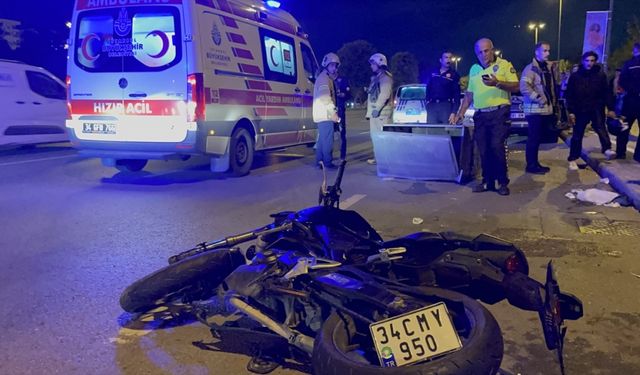 Pendik'te trafik kazasında 2 kişi yaralandı