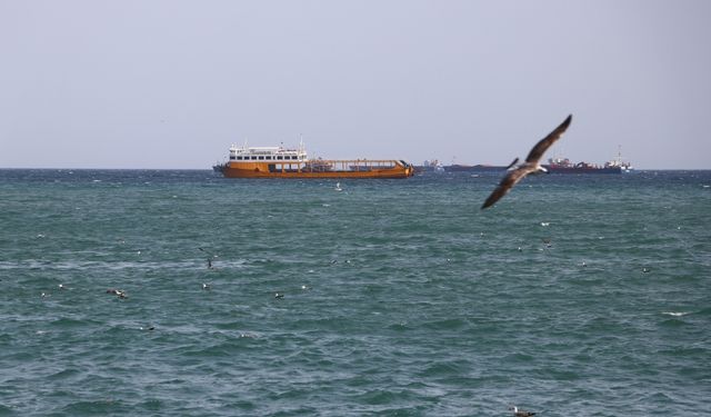 Tekirdağ'da poyraz deniz ulaşımında aksamalara neden oluyor