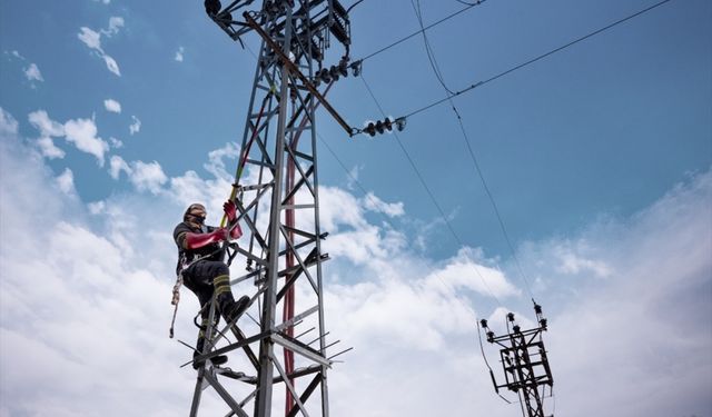 Toroslar EDAŞ, elektrik dağıtım yatırımlarında zirvedeki yerini korudu