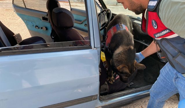 Çanakkale'de uyuşturucu ele geçirilen otomobildeki 4 kişi gözaltına alındı