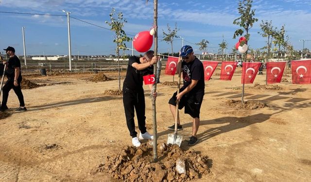 Çorlu'da 800 fidan toprakla buluştu