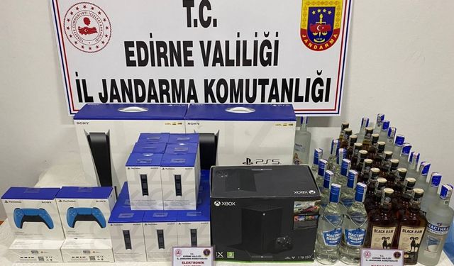 Edirne'de bir otobüste kaçak içki ve oyun konsolu ele geçirildi