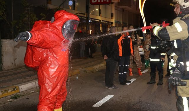 GÜNCELLEME - Kocaeli bir dükkanda meydana gelen patlama hasara neden oldu