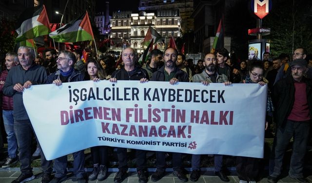 İsrail'in Gazze'ye yönelik saldırıları Beyoğlu'nda protesto edildi