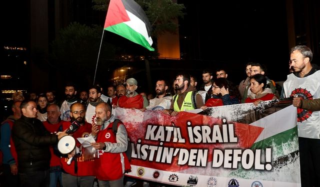 İsrail'in Gazze'ye yönelik saldırıları İstanbul'da protesto edildi