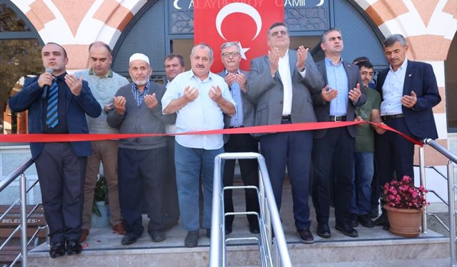 Kandıra'da Alaybey Mahallesi Camisi ibadete açıldı