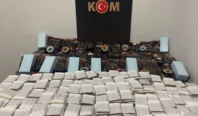 Kocaeli'de 247,5 kilogram kaçak tütün ve 22 bin 900 makaron ele geçirildi