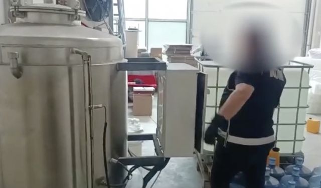 Tekirdağ'da 12 bin 200 litre etil alkol ele geçirildi