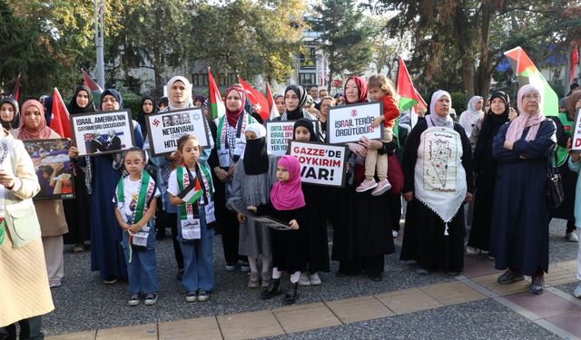 Yalova'da kadınlardan Filistin'e destek için oturma eylemi