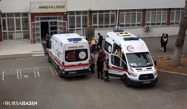 Amasya'da 3 Öğrenci Gıda Zehirlenmesi Şüphesiyle Hastaneye Kaldırıldı