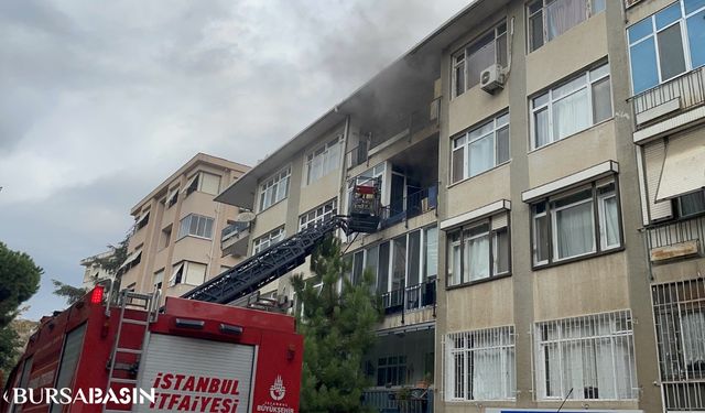 Kadıköy'de İtfaiye Müdahalesiyle Apartman Yangını Söndürüldü