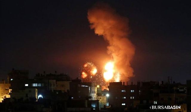 İsrail Savaş Uçakları Gazze'deki Habib Muhammed Camisi'ni Hedef Aldı