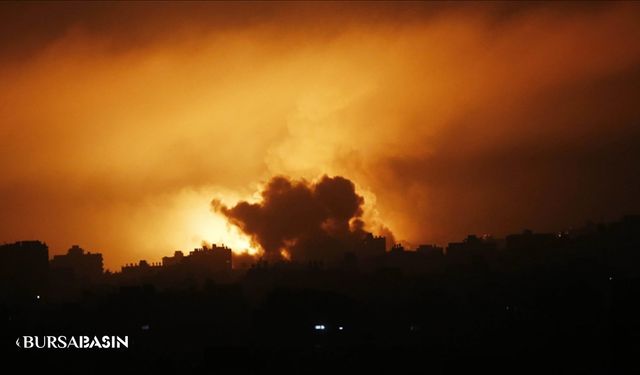 Israil'in Gazze'ye Hava Saldırıları İletişimi Kesiyor