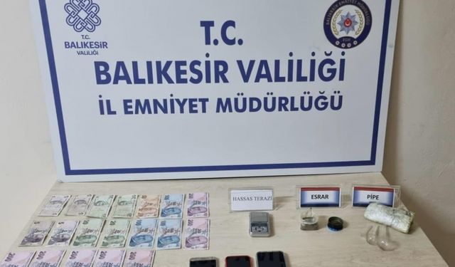 Balıkesir'deki uyuşturucu operasyonunda 2 kişi yakalandı