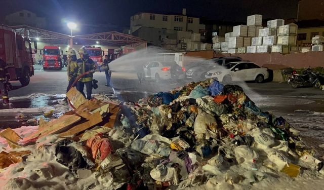 Çöp kamyonundan gelen patlama sesleri itfaiyeyi alarma geçirdi