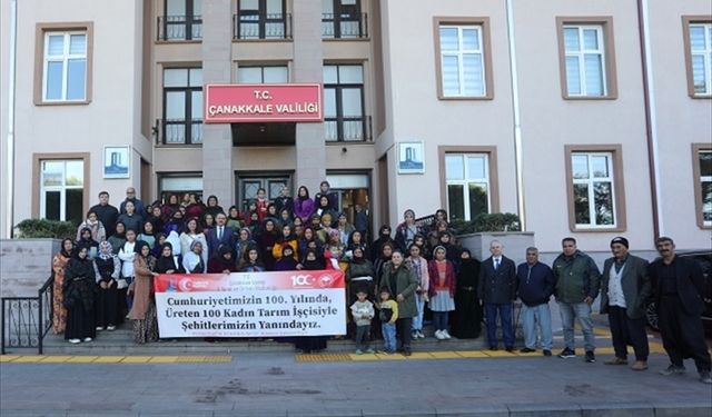 Kadın tarım işçilerinden şehitlik ziyareti