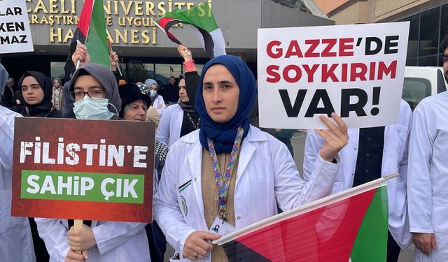 Kocaeli'de sağlık çalışanları, İsrail'in Gazze'ye saldırılarını protesto etti