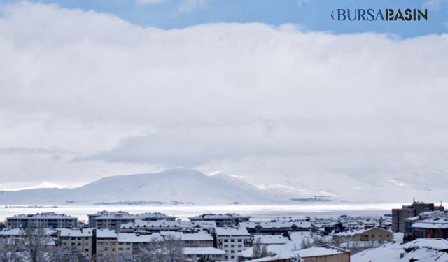 Erzurum'da Kasım Karı: Kar Kalınlığı 56 cm, Gece Sıcaklığı Eksi 15 Derece