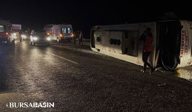 Çaycuma'da Kamyonet ile Otobüs Çarpışması: 11 Yaralı