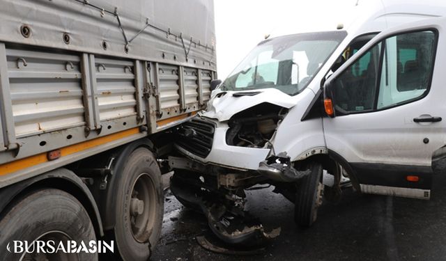 Ağrı'da Zincirleme Kaza: Ağrı-Van Yolu 1 Saat Ulaşıma Kapandı